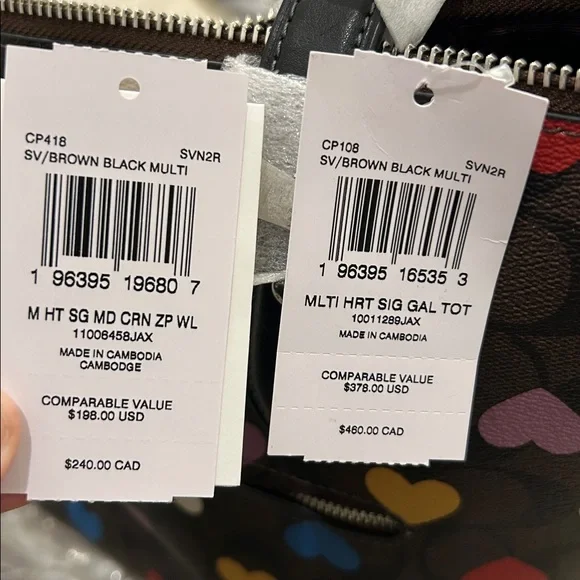 Coach (NWT) Gallery Tote Bag & Wallet in Signature Canvas & Heart Print - Picture 12 of 17